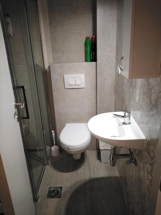 Apartman Tia วรินรัชกา บานยา ภายนอก รูปภาพ